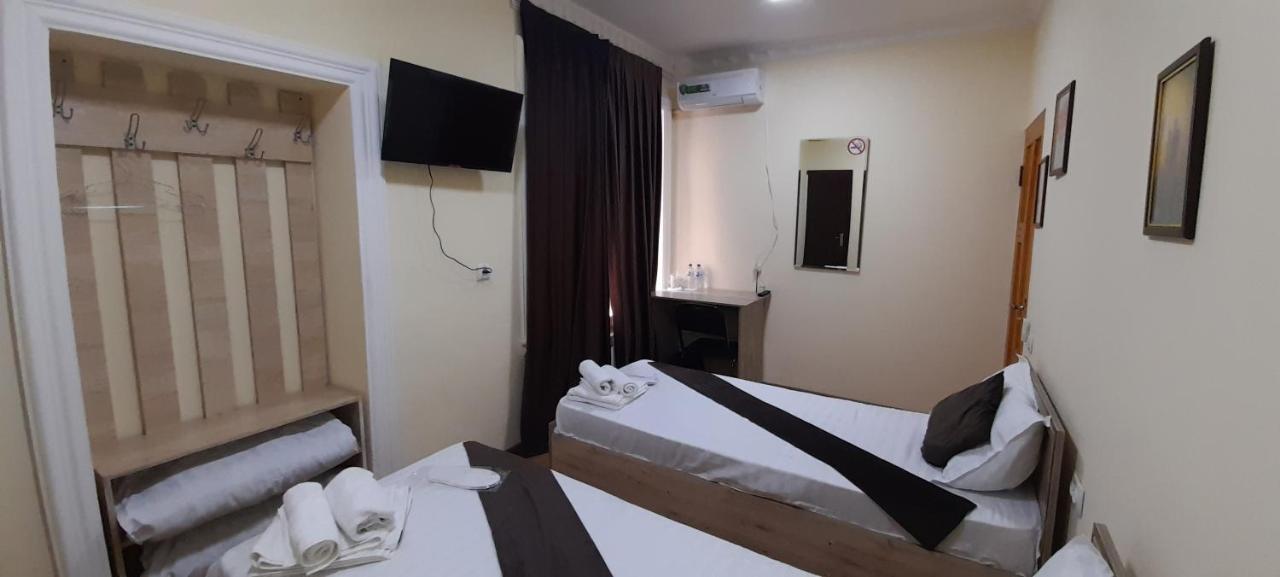 Zafaron Hotel Tasjkent Exteriör bild