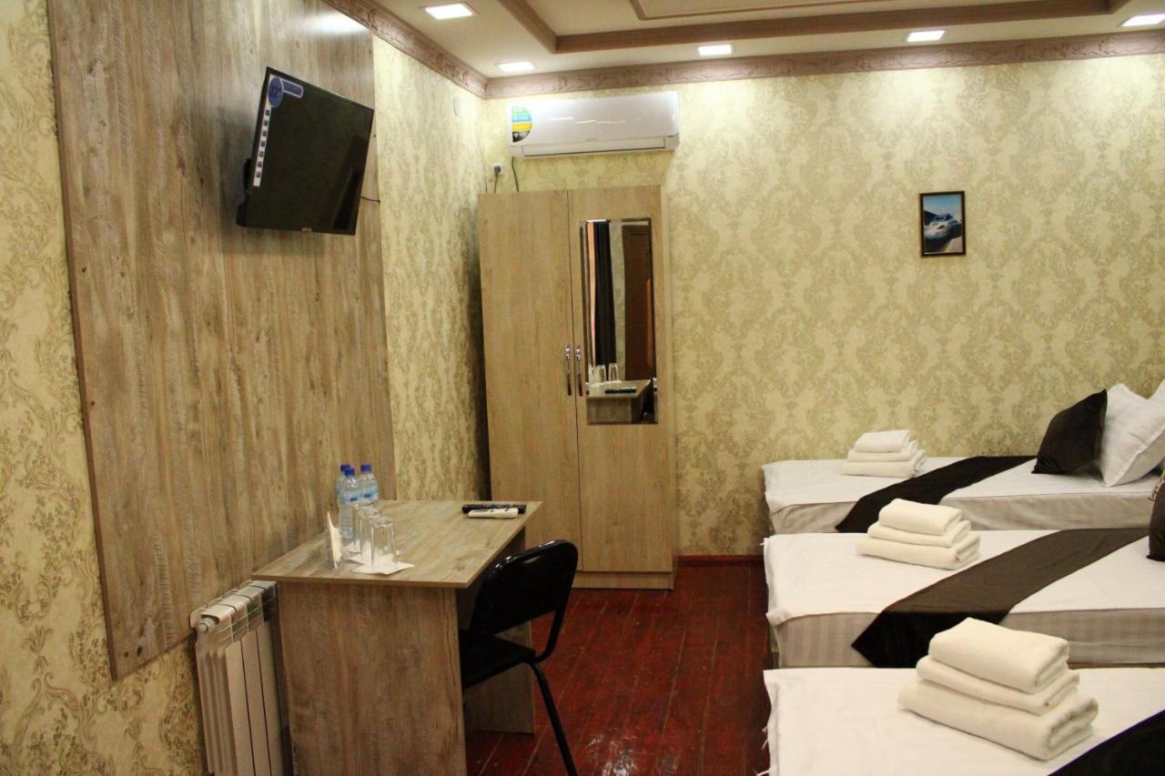 Zafaron Hotel Tasjkent Exteriör bild